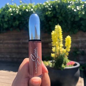 MAC cosmetics x Selena